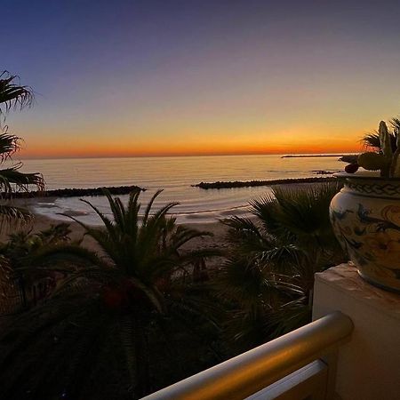 Hotel Sul Mare Al Gabbiano Scoglitti Exteriör bild