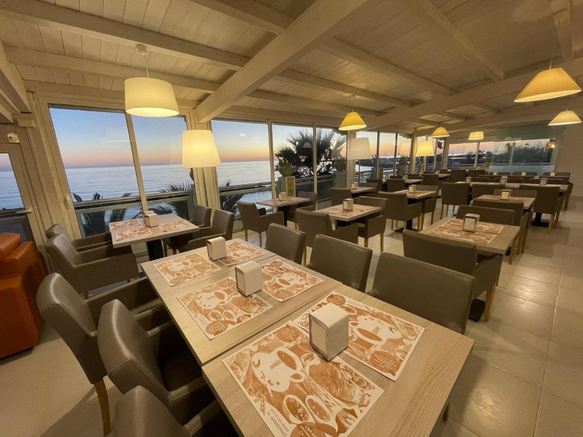 Hotel Sul Mare Al Gabbiano Scoglitti Exteriör bild
