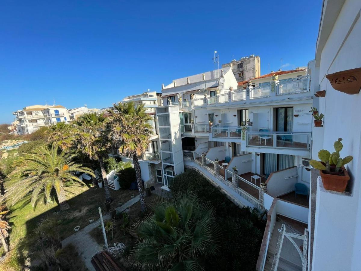 Hotel Sul Mare Al Gabbiano Scoglitti Exteriör bild