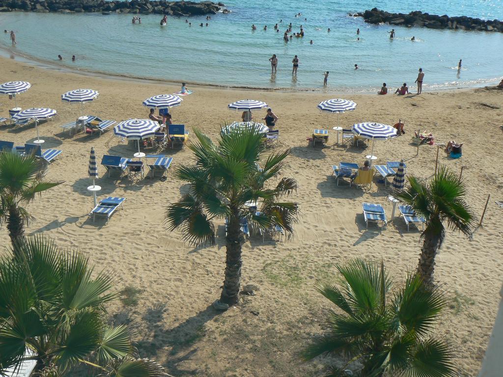Hotel Sul Mare Al Gabbiano Scoglitti Exteriör bild