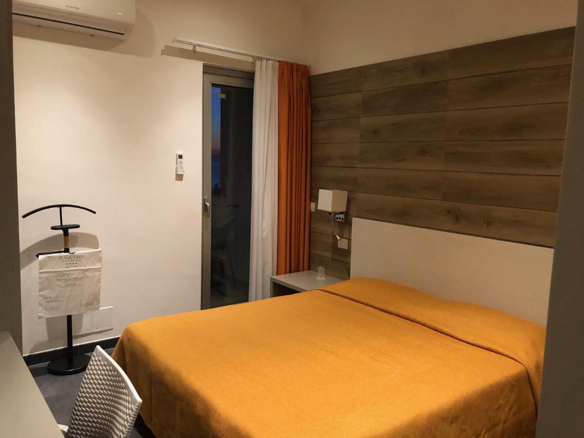Hotel Sul Mare Al Gabbiano Scoglitti Exteriör bild