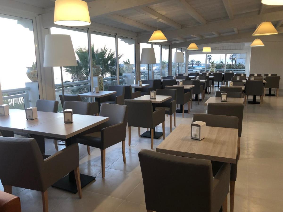 Hotel Sul Mare Al Gabbiano Scoglitti Exteriör bild